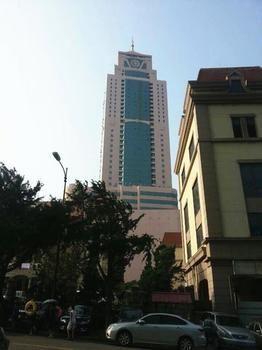Qingdao Baifusheng Business Hotel Екстер'єр фото